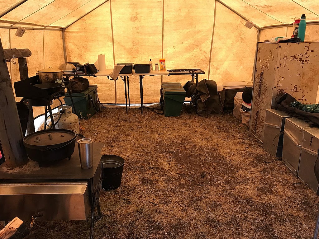 Backcountry Hunting Outfitter in Wyoming with full-service Camp