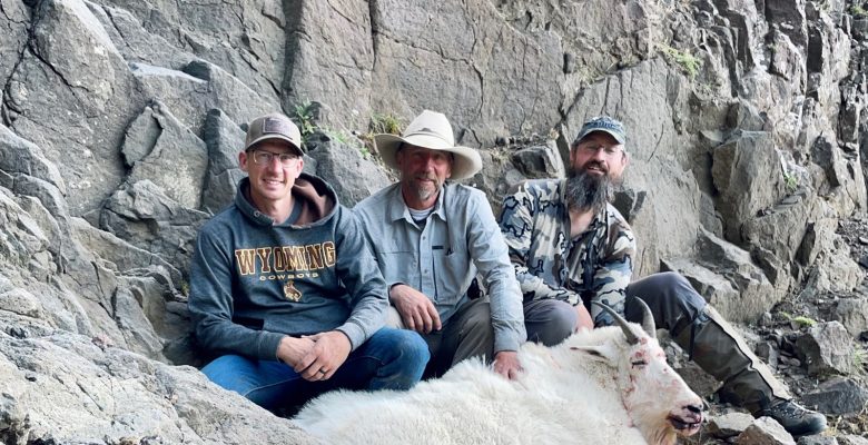 307 Outfitters Wyoming area 3 Mountain Goat hunts